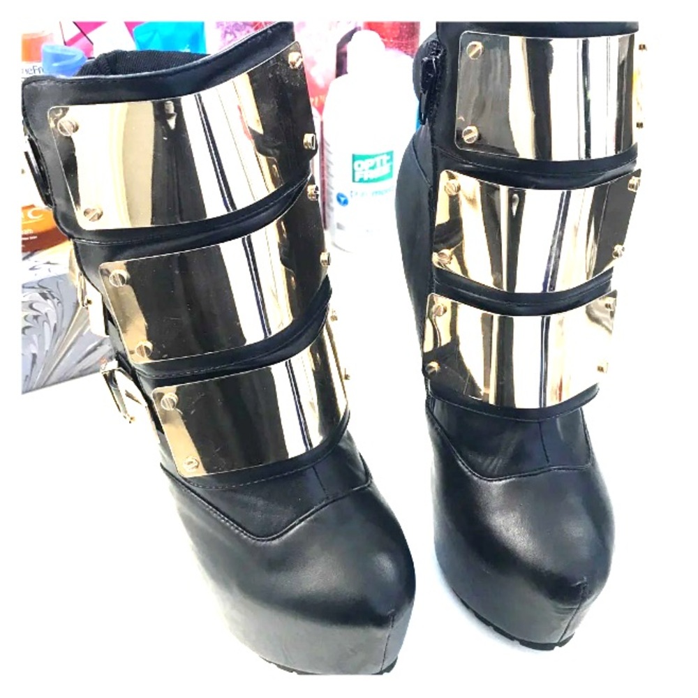 Women boots